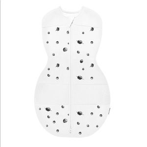 Happiest Baby Swaddle for SNOO Smart Sleeper - M